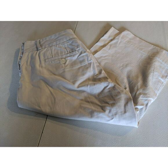 VAN HEUSEN WOMENS COTTON CAPRIS PANTS SIZE 4 SIDE ZIPPER - WIDE LEG - Picture 2 of 8